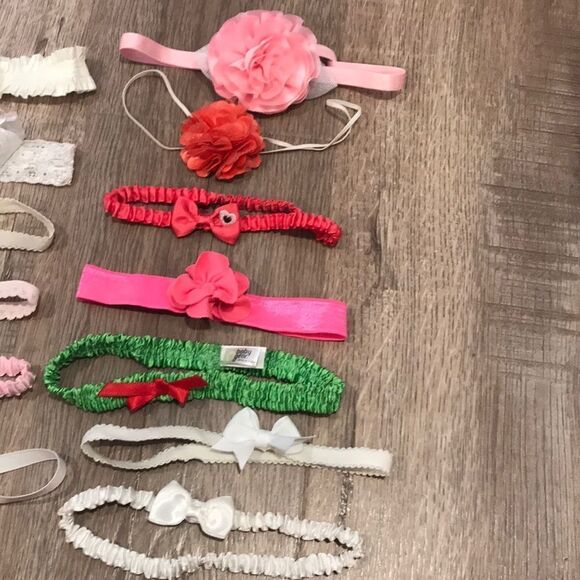 🎉 1 hr sale 🎉Hairband bunt🎉 - Picture 3 of 3